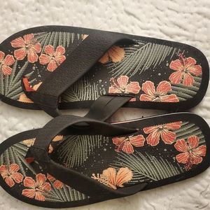 Floral print flip flops